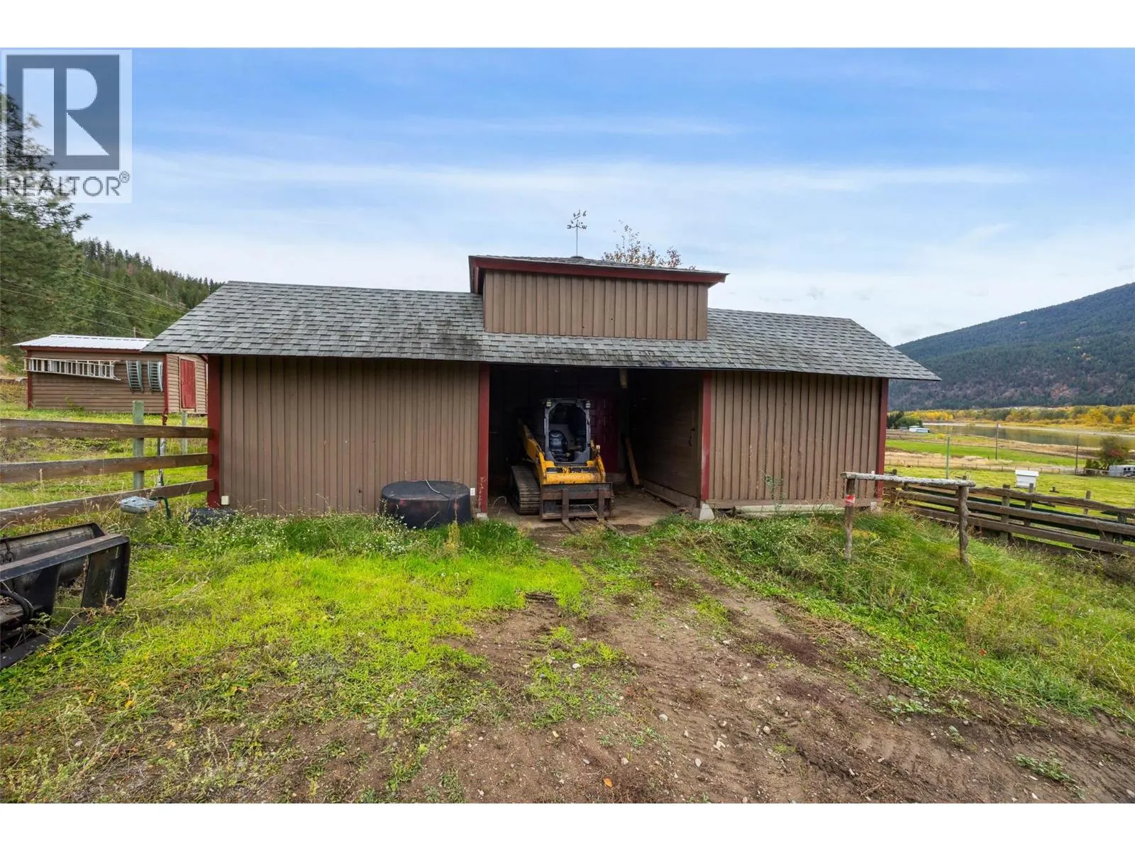 185 Hoovers Ferry Road