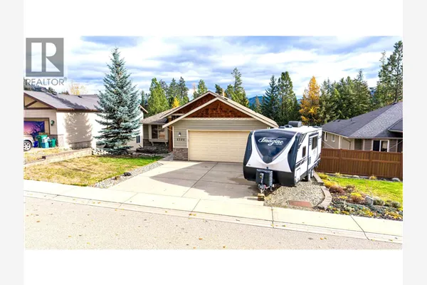 1701 Mountain View Avenue