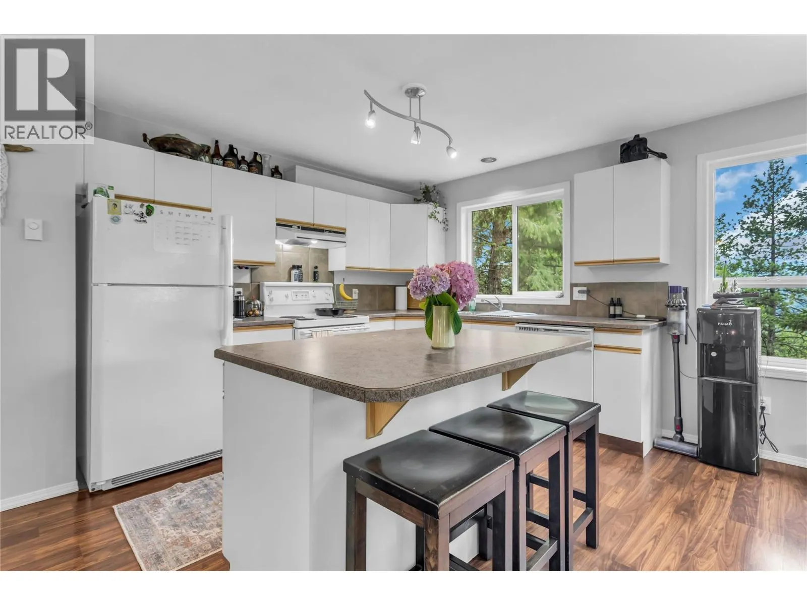 5738 Goudie Road