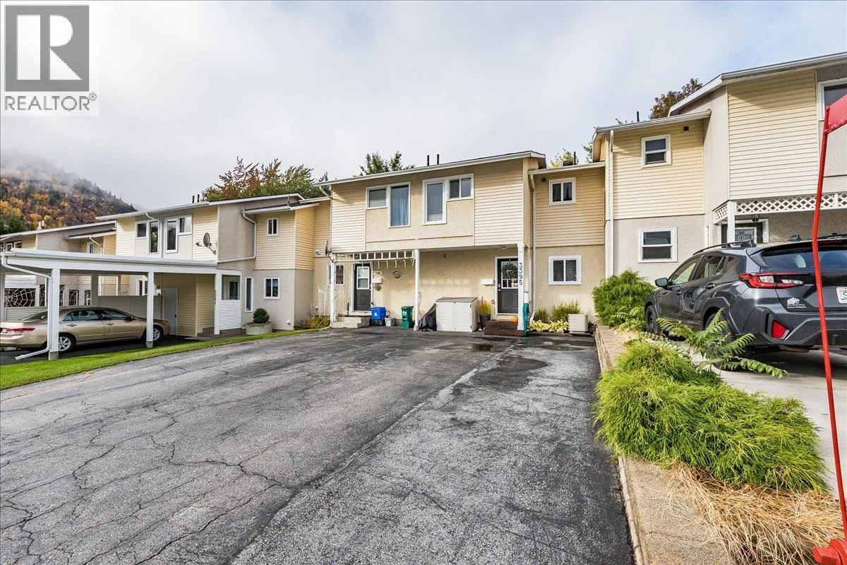 3395 Laurel Crescent