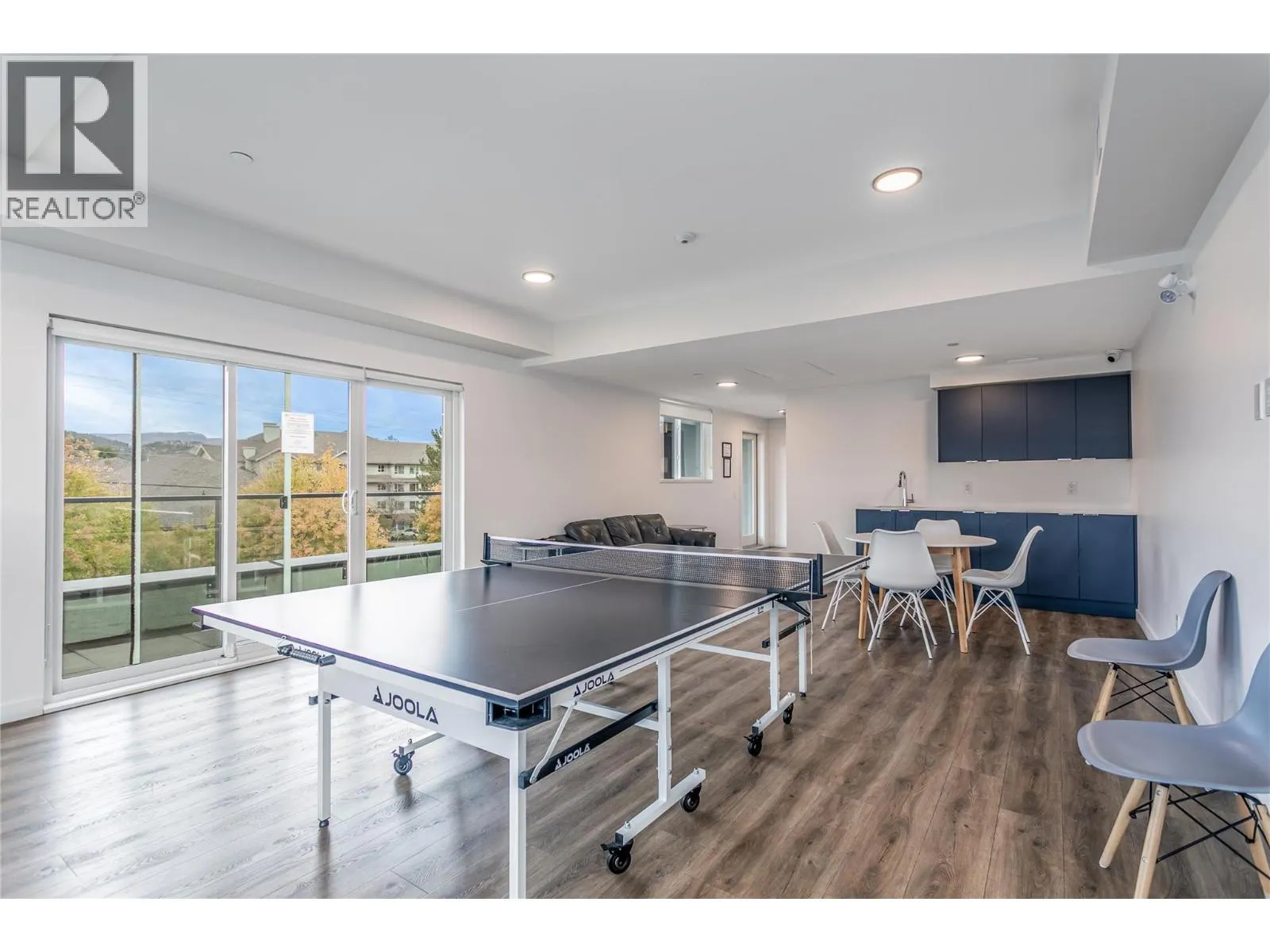 615 Rutland Road N Unit# 411