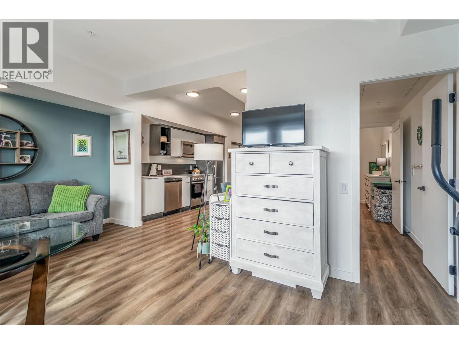 615 Rutland Road N Unit# 411