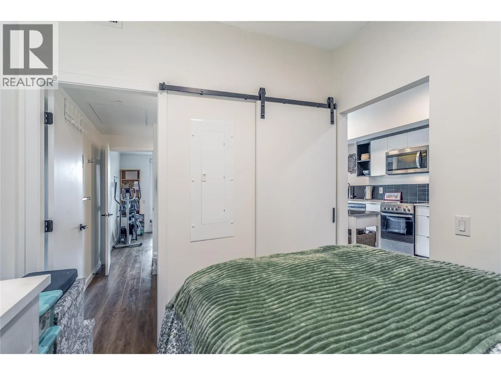 615 Rutland Road N Unit# 411