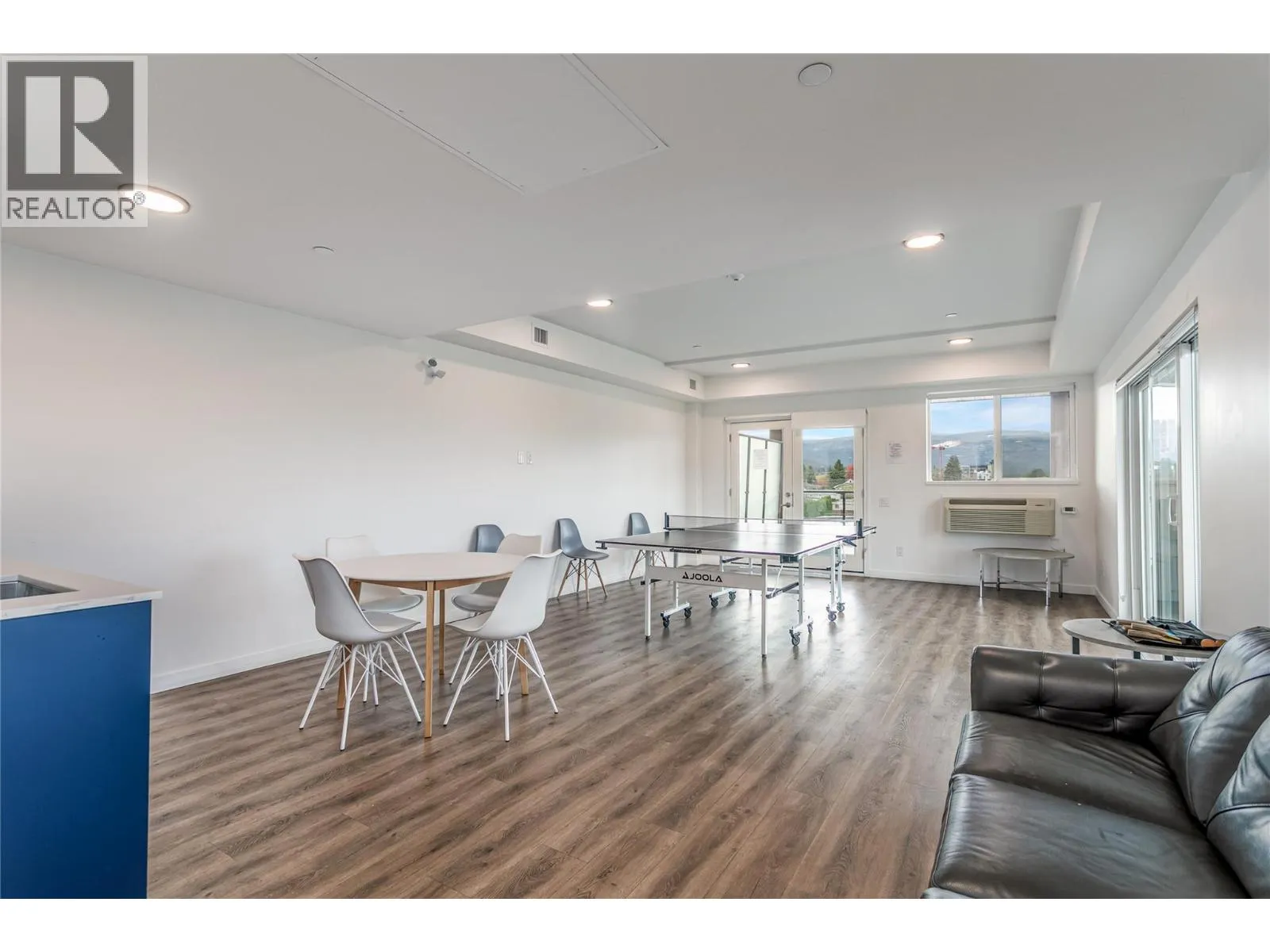 615 Rutland Road N Unit# 411