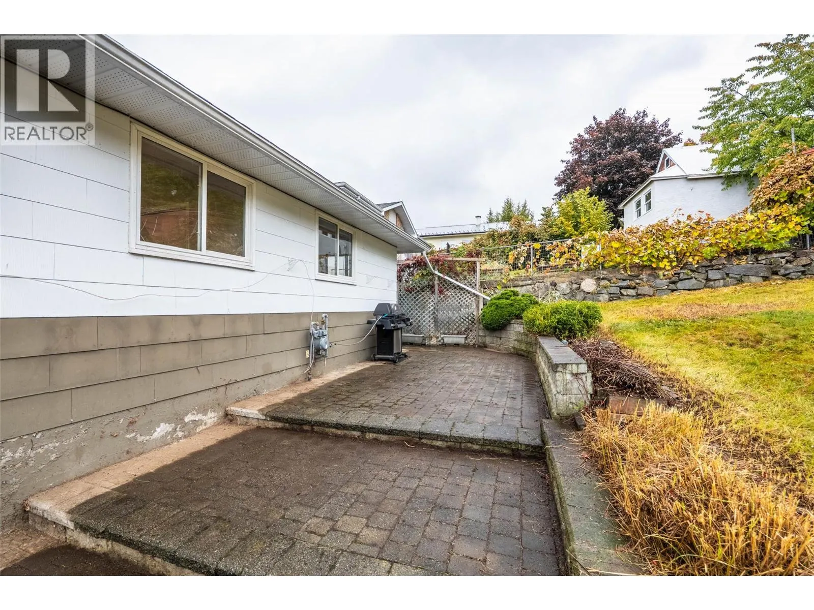 714 Robson Street