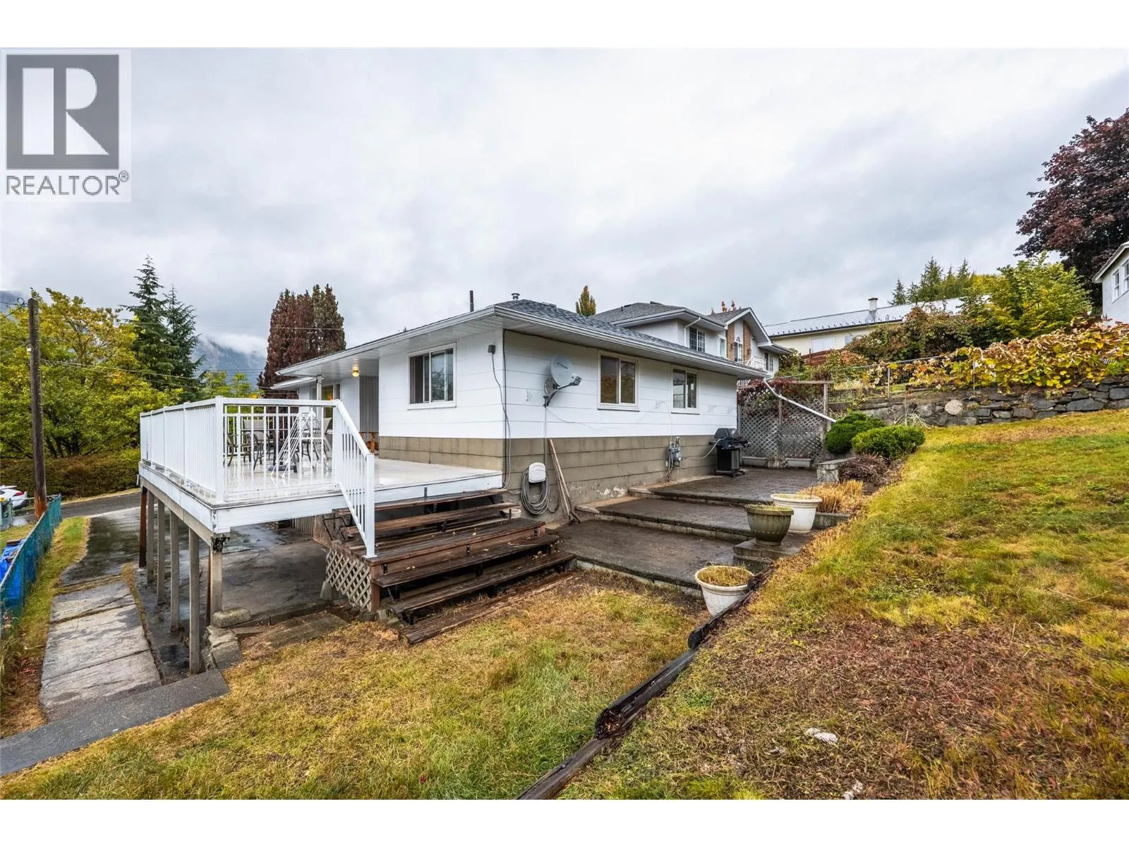 714 Robson Street