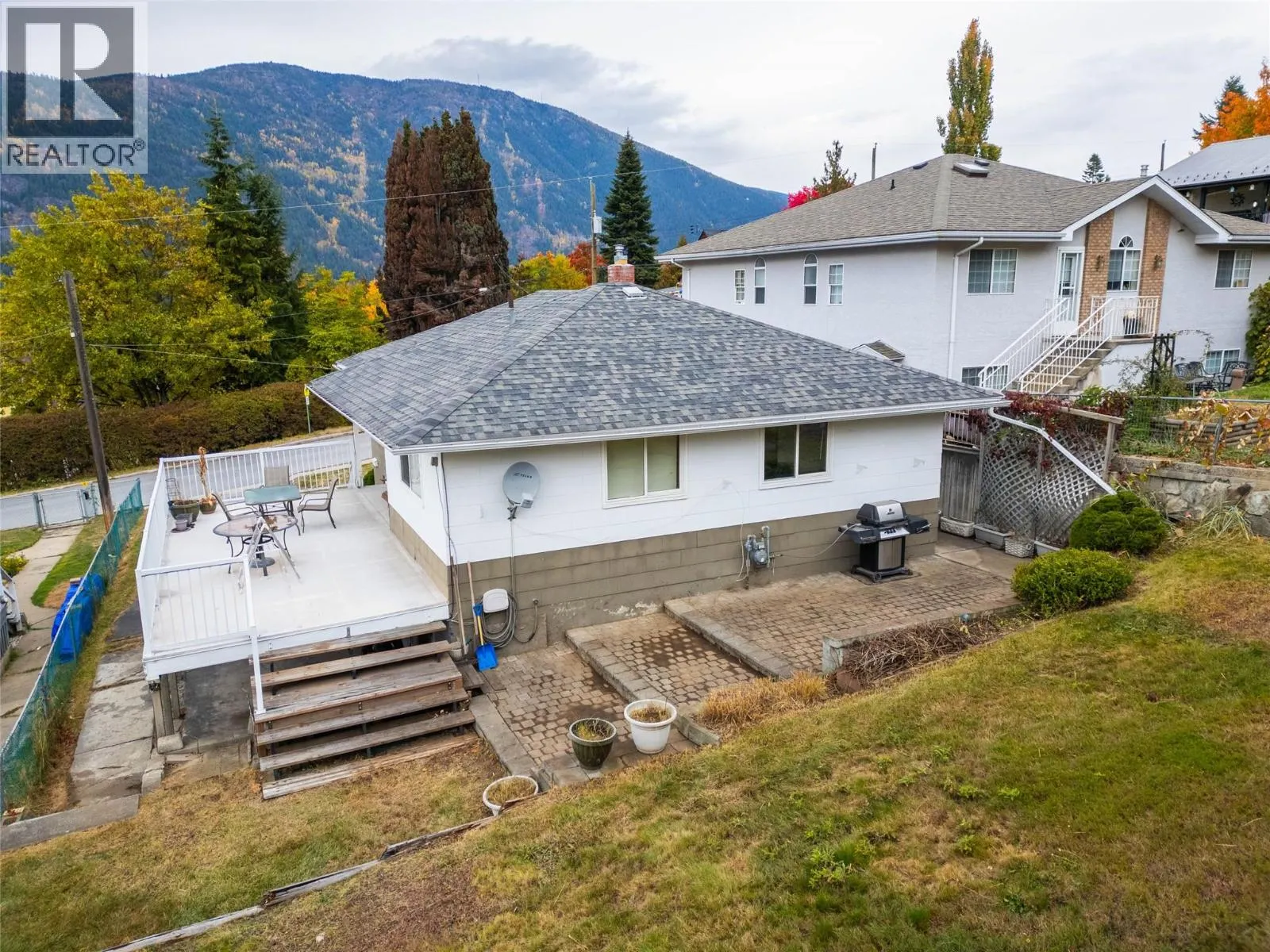 714 Robson Street
