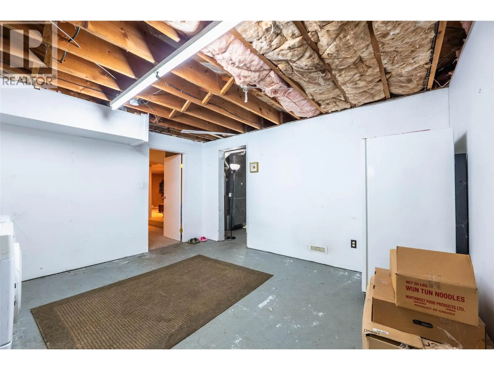 714 Robson Street