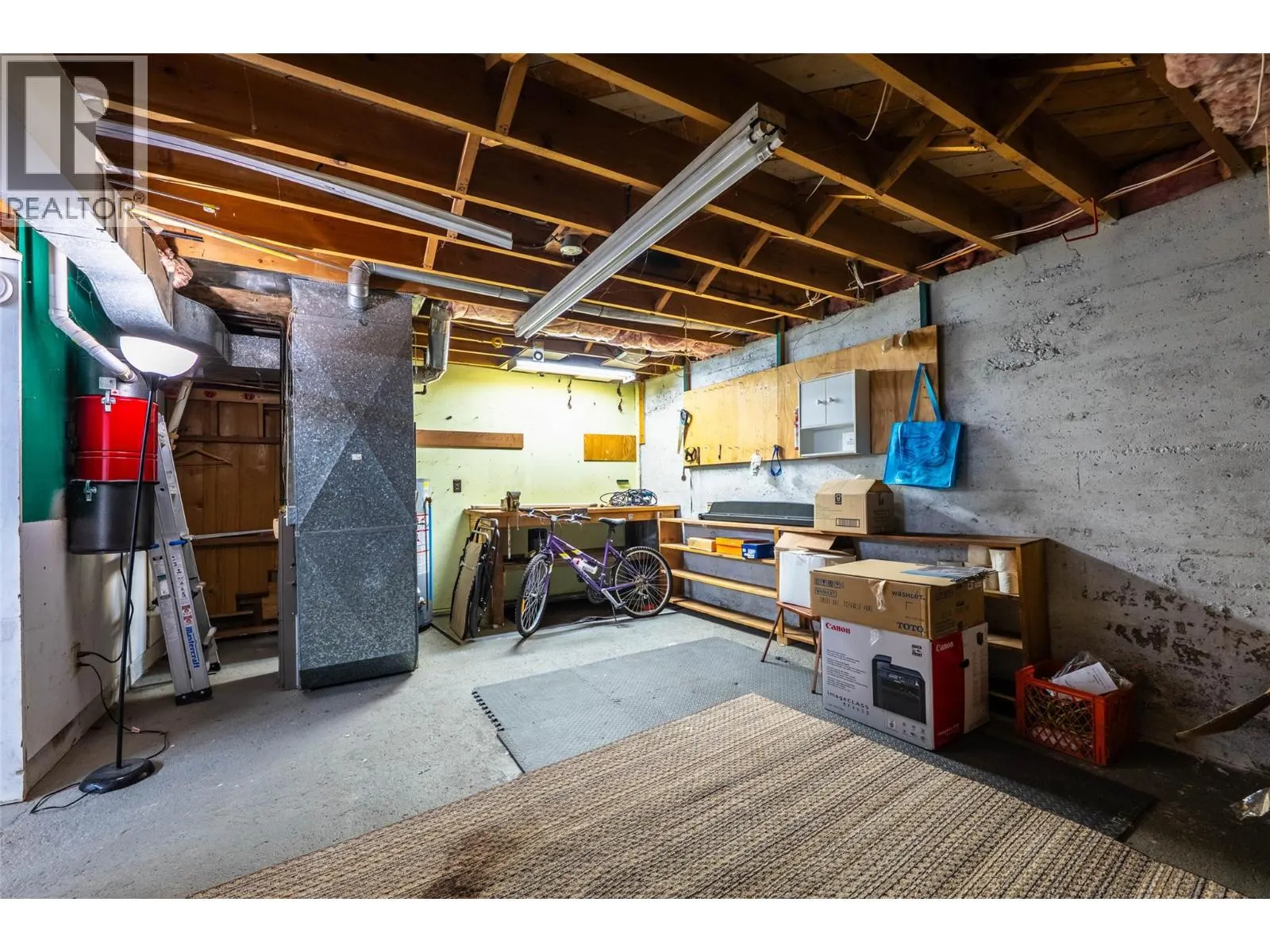 714 Robson Street