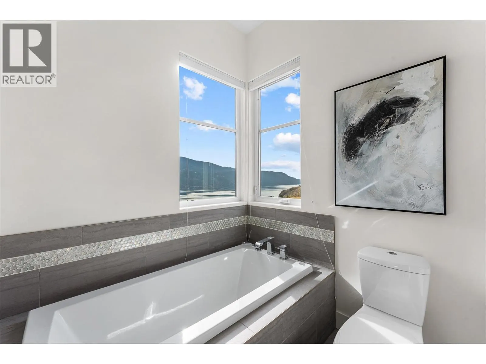 238 Kalamalka Lakeview Drive