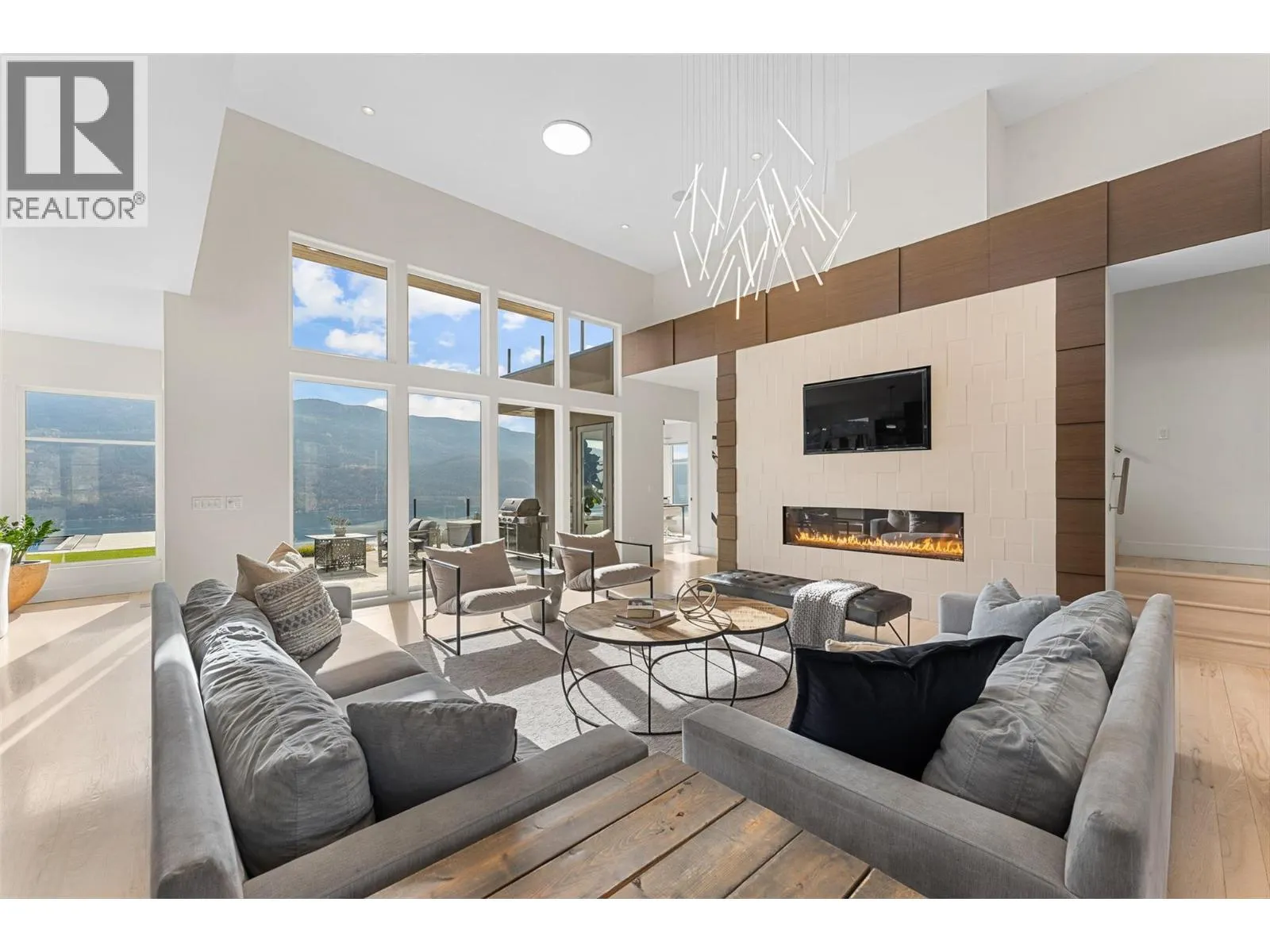 238 Kalamalka Lakeview Drive