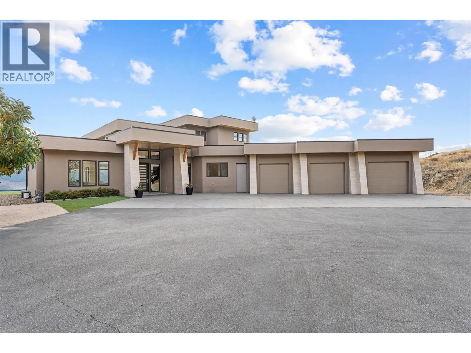 238 Kalamalka Lakeview Drive