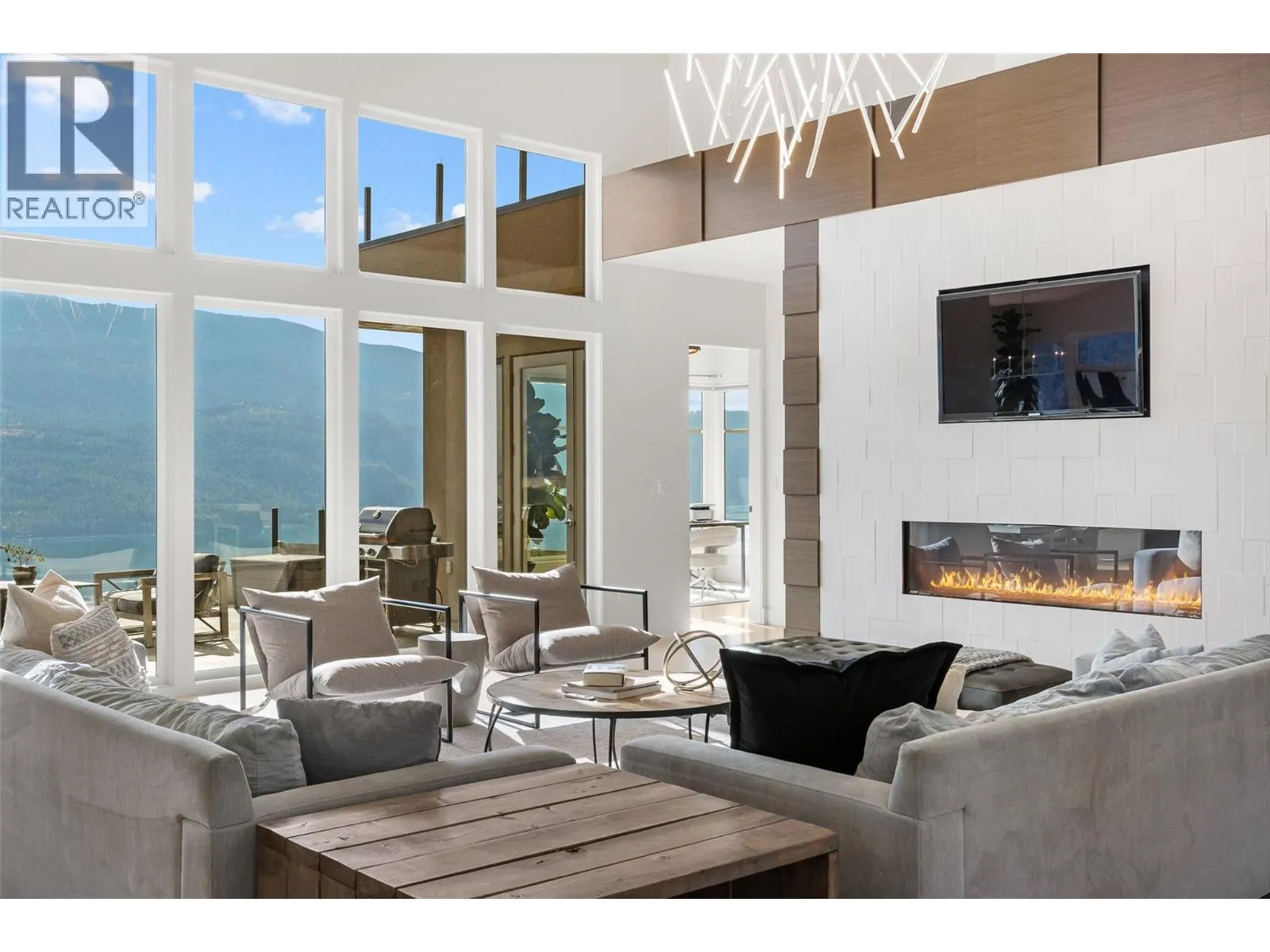 238 Kalamalka Lakeview Drive