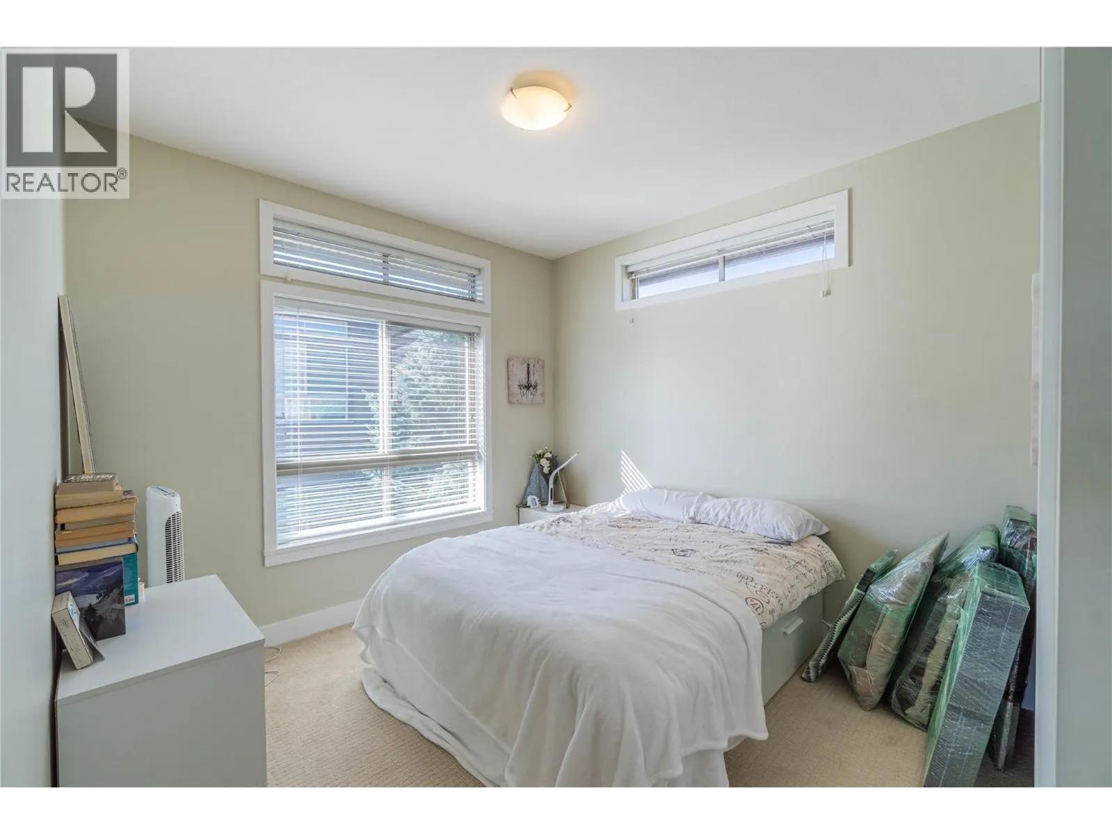 175 Holloway Drive Unit# 19