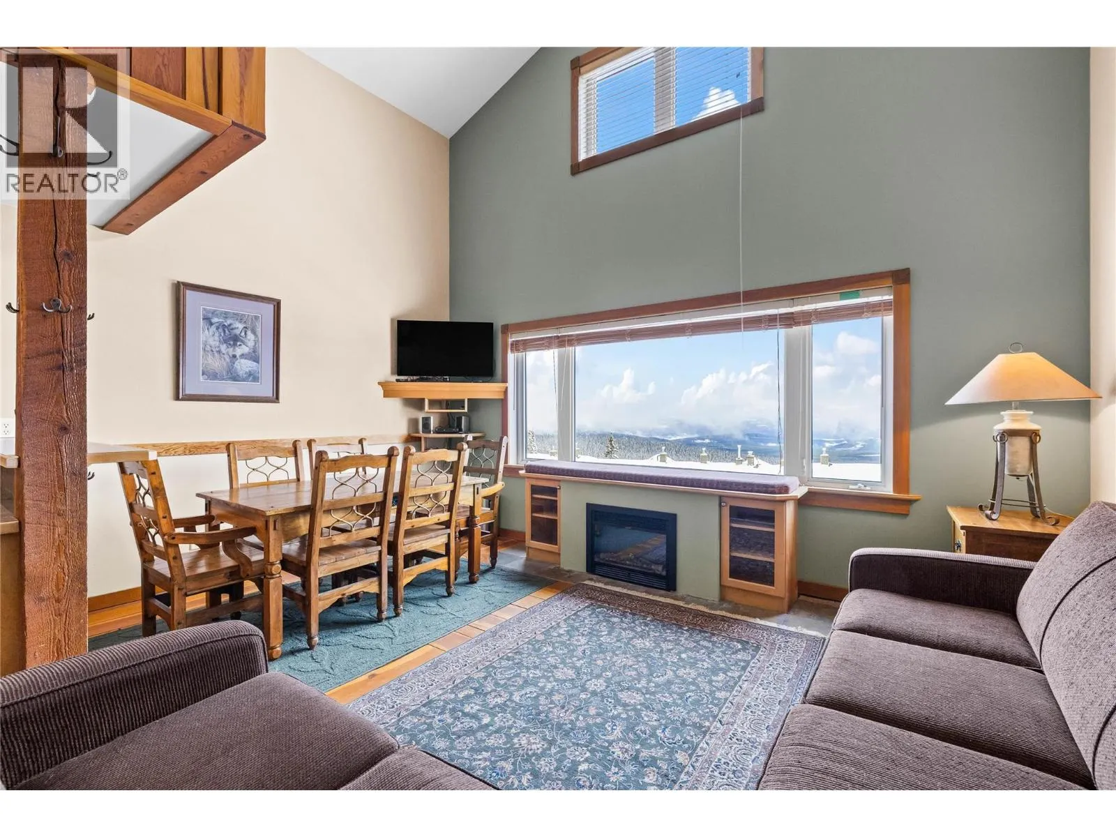 5275 Big White Road Unit# 304