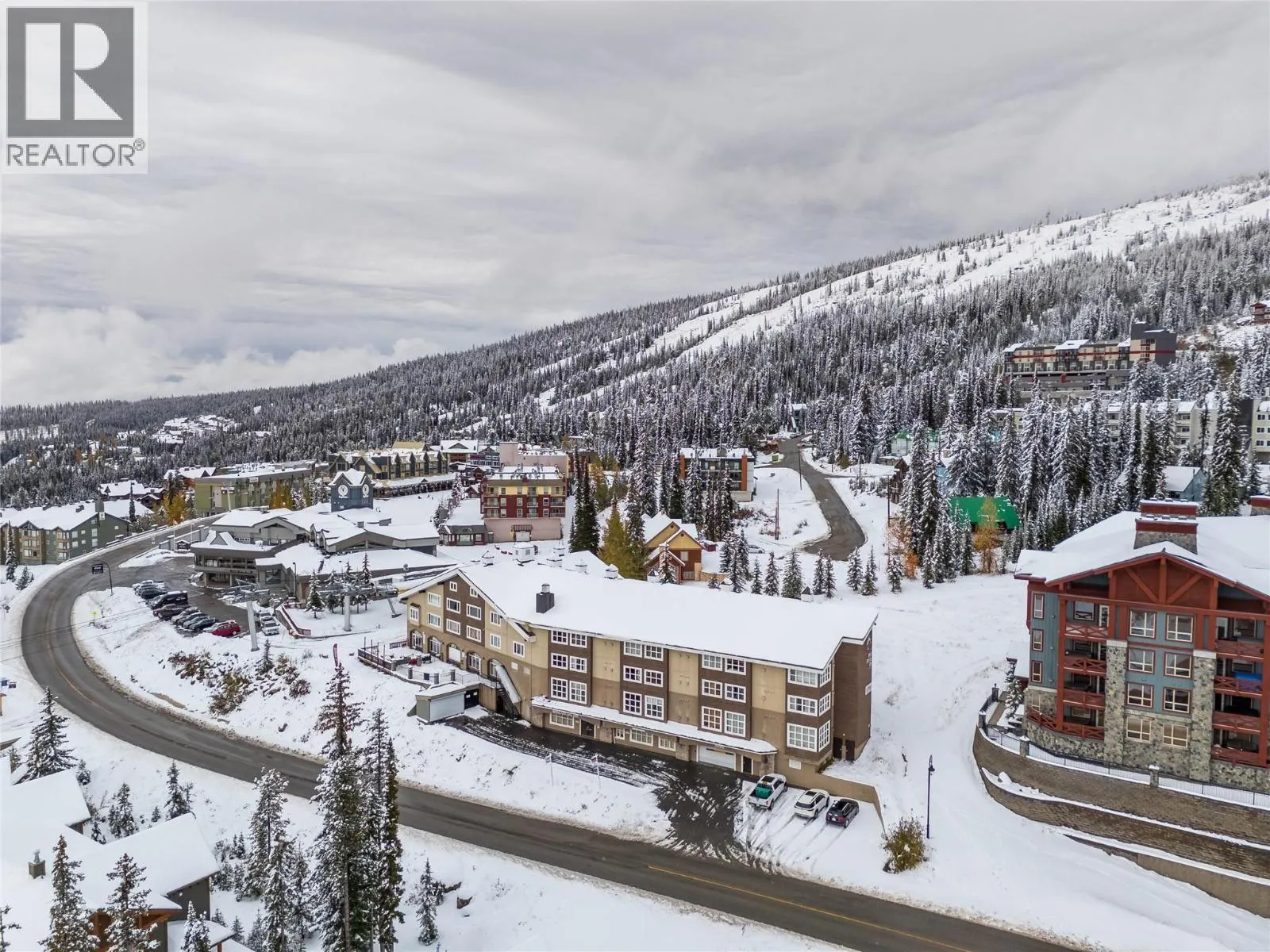 5275 Big White Road Unit# 304