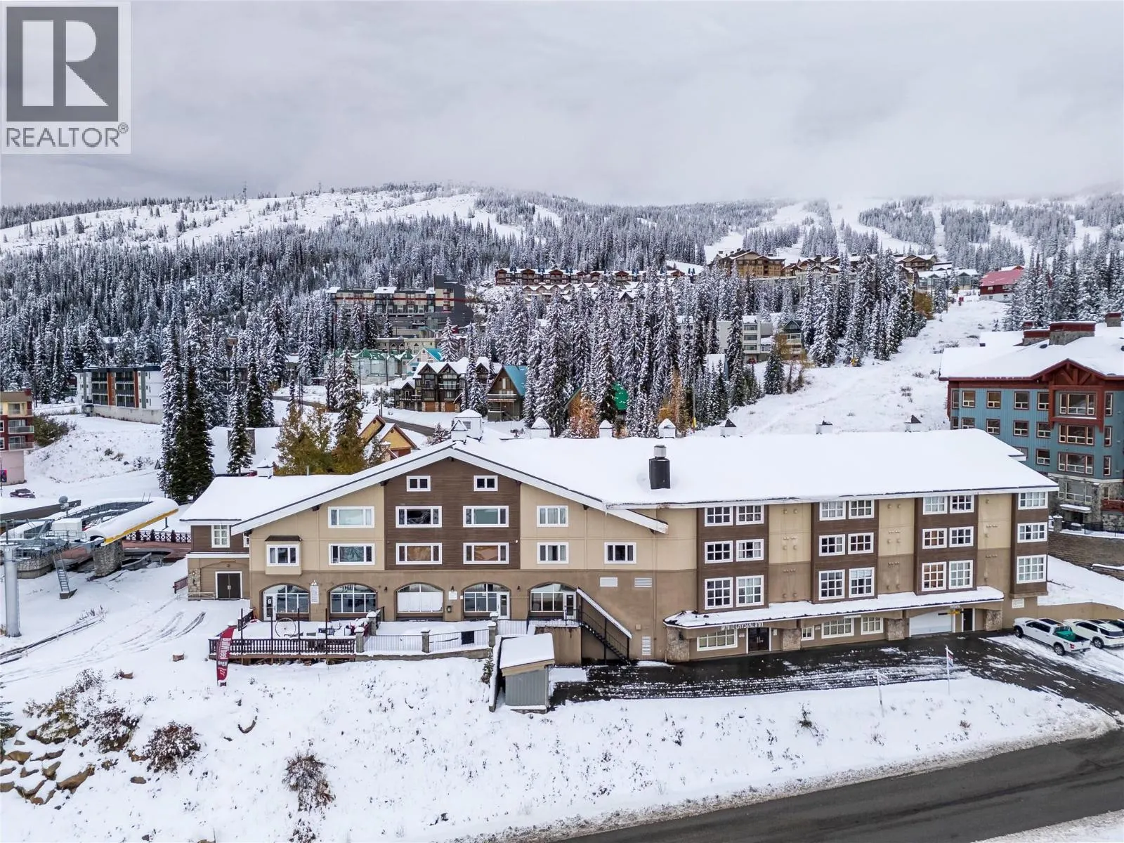 5275 Big White Road Unit# 304