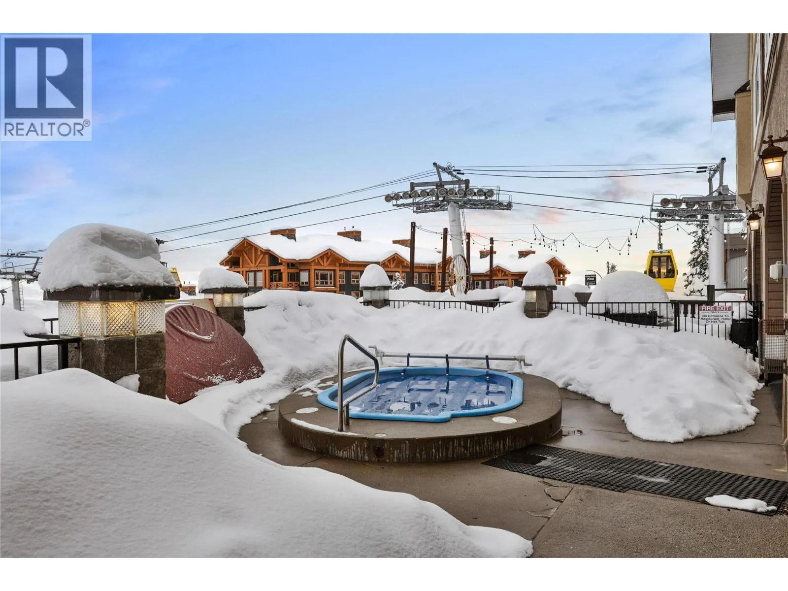5275 Big White Road Unit# 304