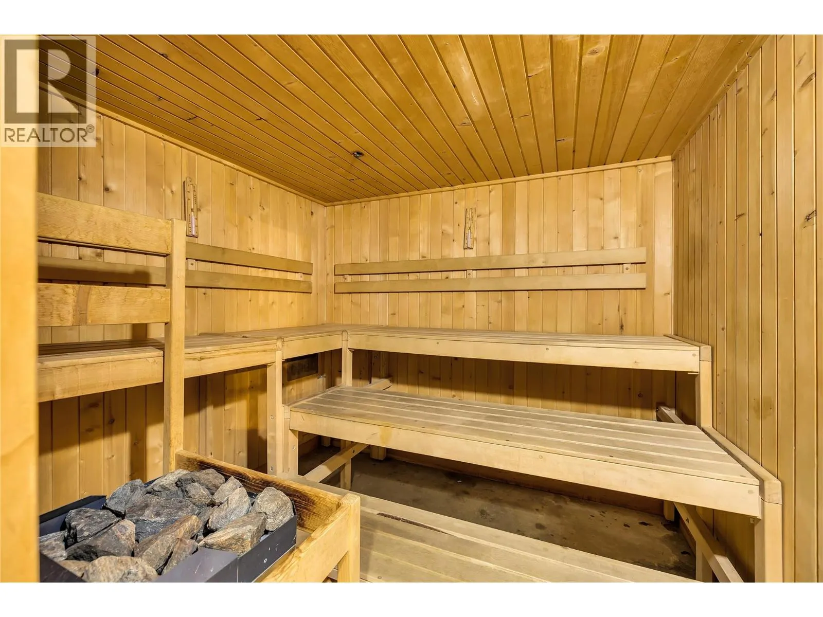 5275 Big White Road Unit# 304