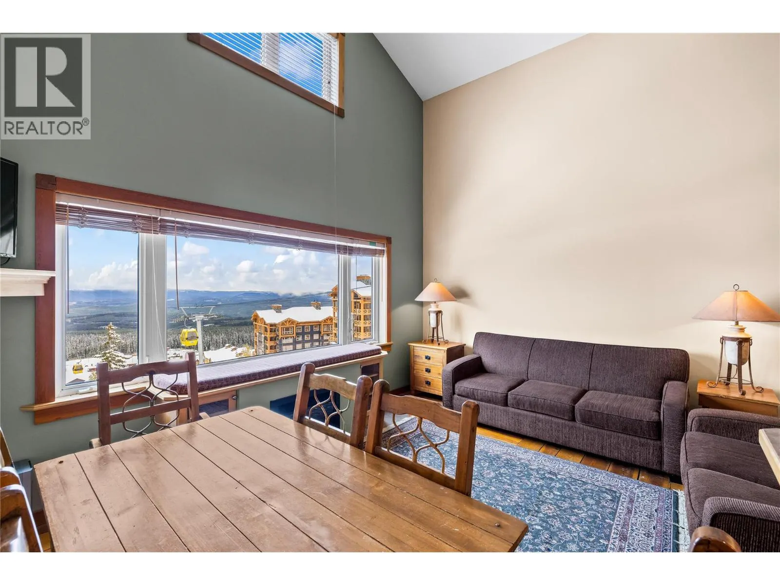 5275 Big White Road Unit# 304
