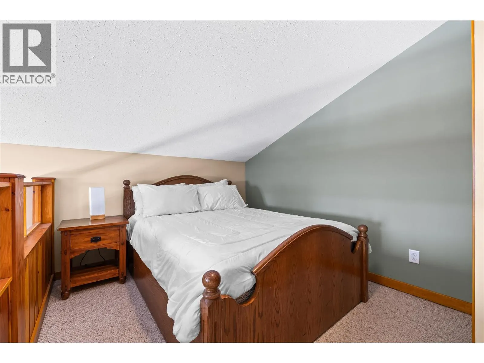 5275 Big White Road Unit# 304