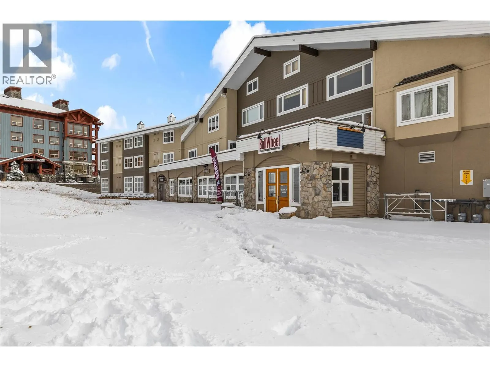 5275 Big White Road Unit# 304