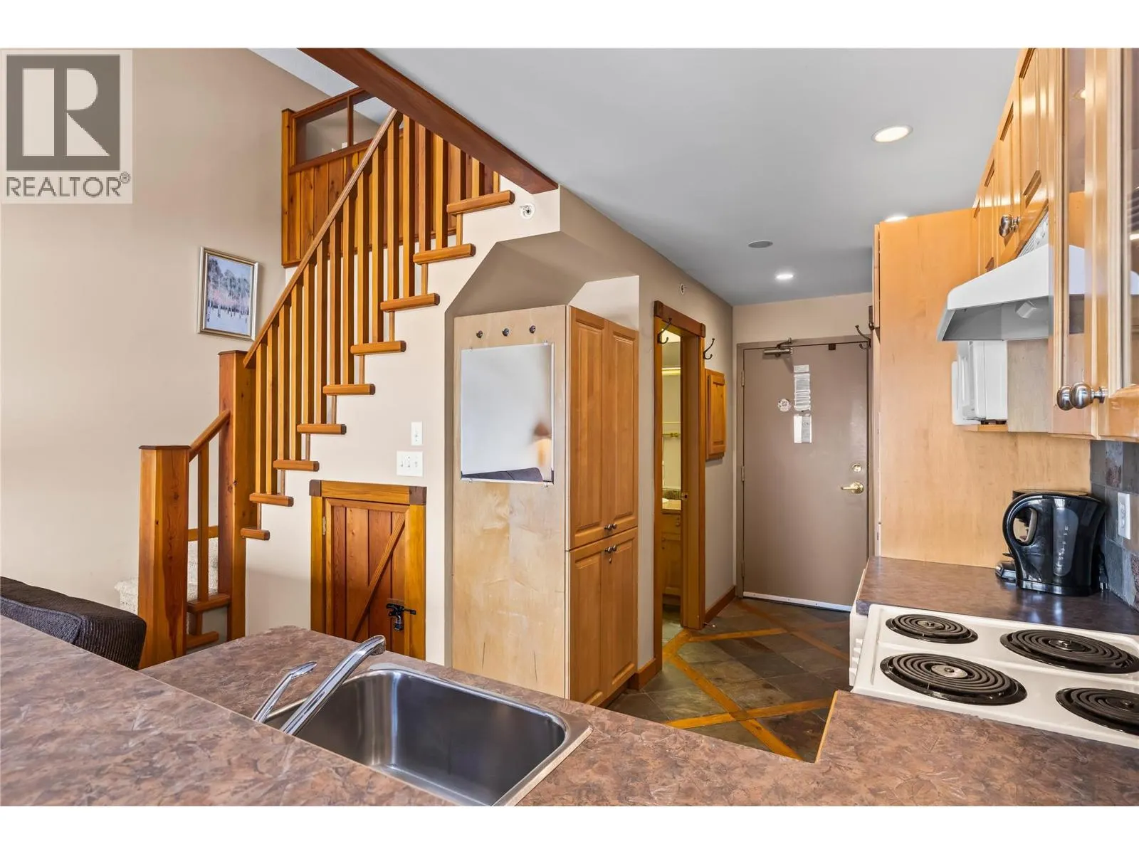5275 Big White Road Unit# 304