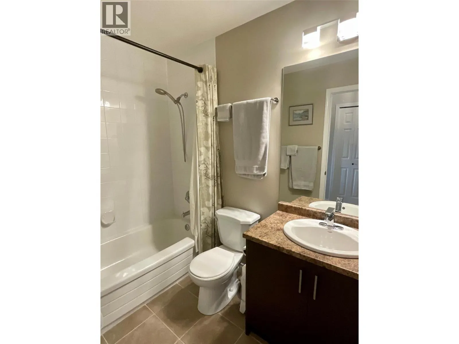 4450 Ponderosa Drive Unit# 204