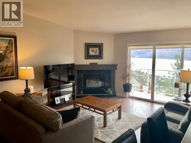 4450 Ponderosa Drive Unit# 204
