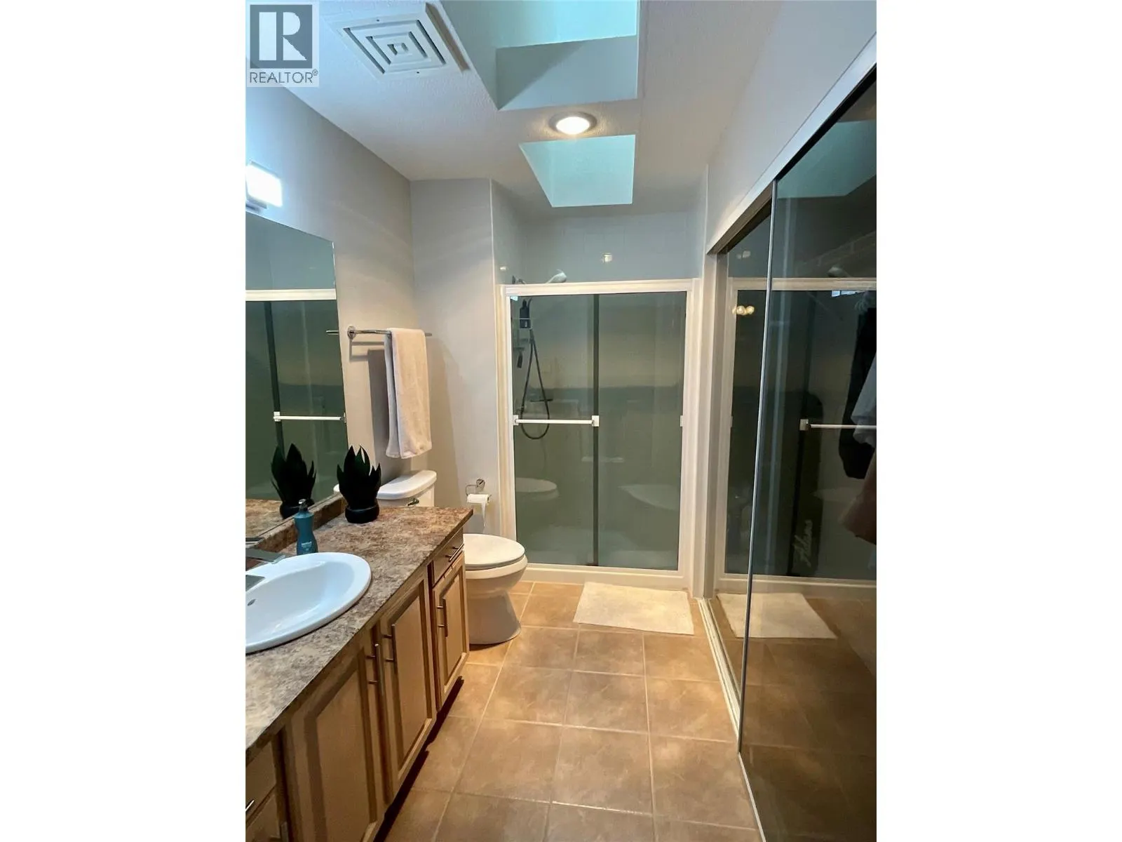 4450 Ponderosa Drive Unit# 204