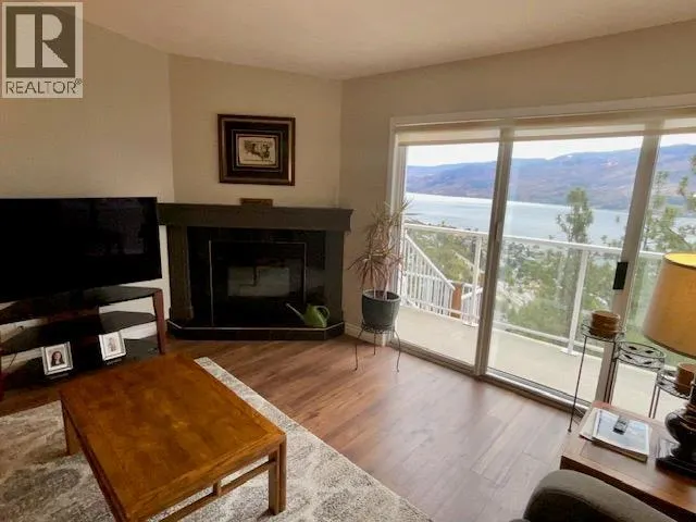 4450 Ponderosa Drive Unit# 204
