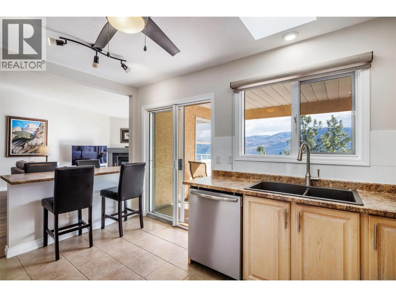 4450 Ponderosa Drive Unit# 204