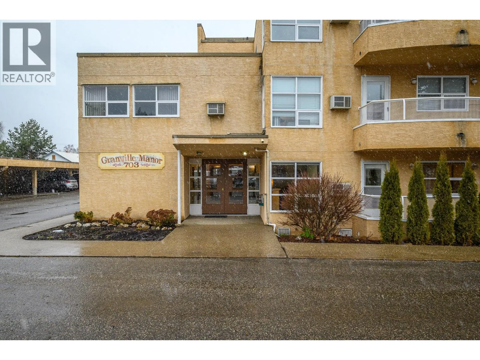 703 Granville Avenue Unit# 104