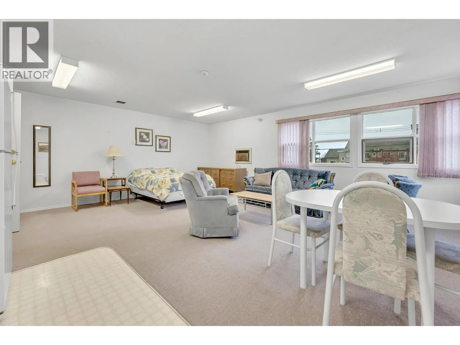 703 Granville Avenue Unit# 104