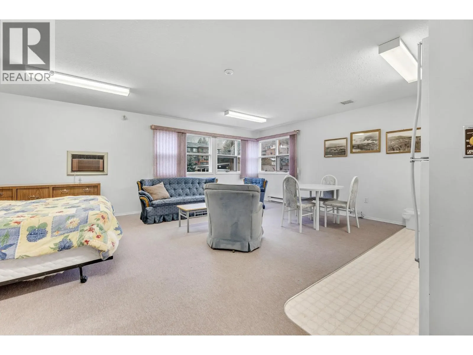 703 Granville Avenue Unit# 104