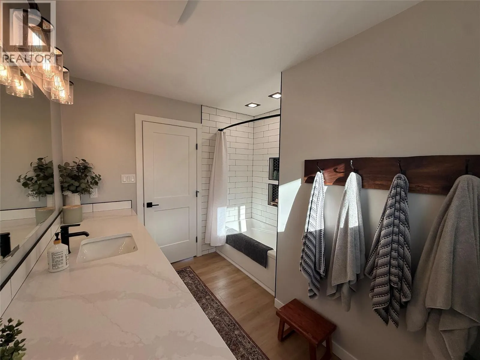 3988 Sweetwater Road