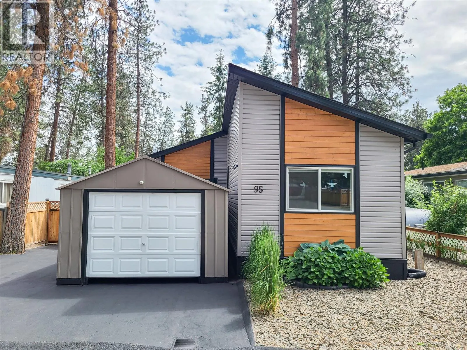 1999 Highway 97S Highway Unit# 95 Lot# 95