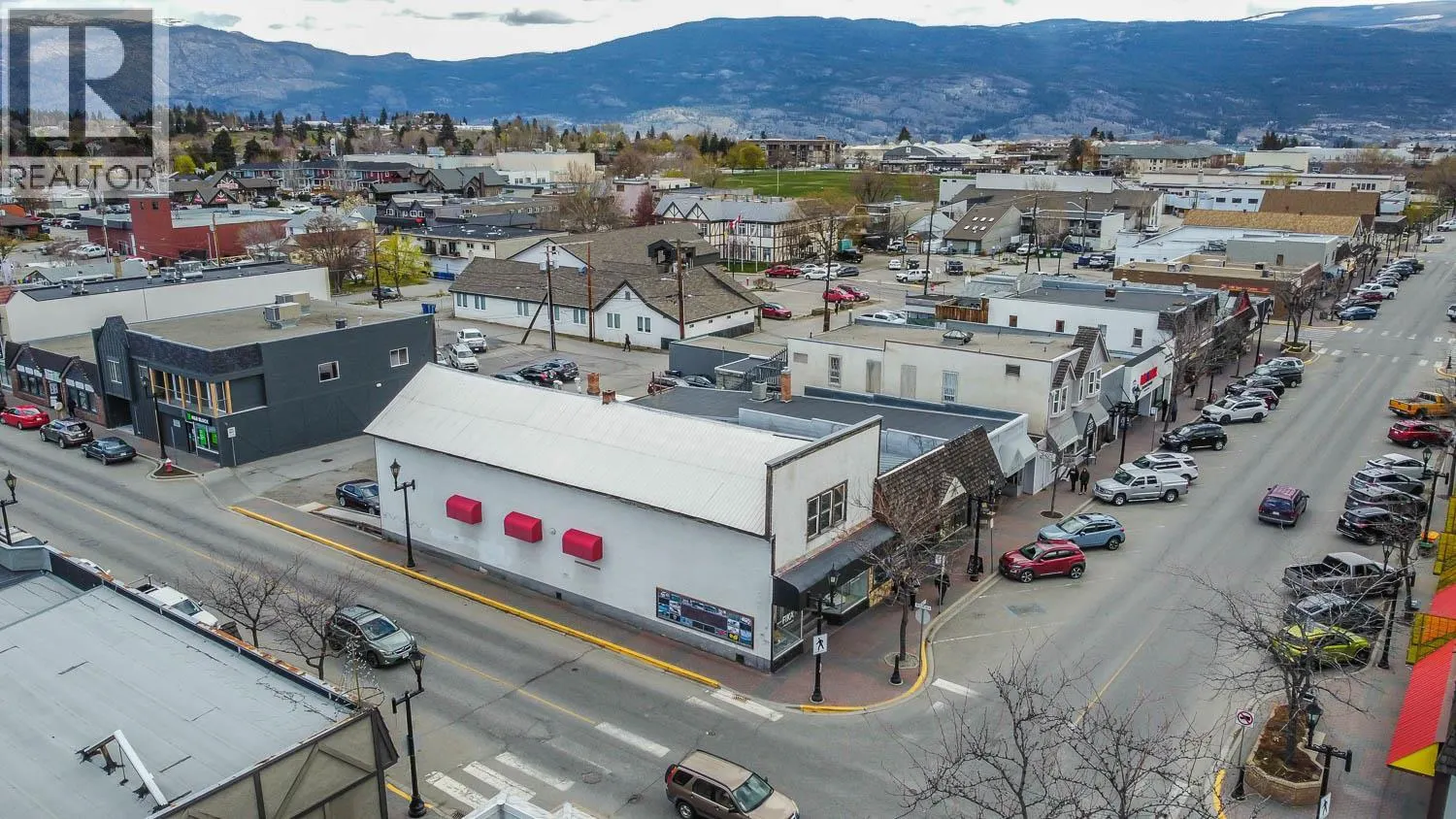 10122/24 MAIN Street