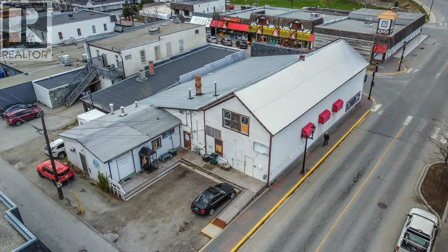 10122/24 MAIN Street