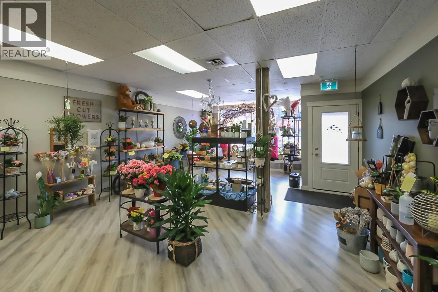 10122/24 MAIN Street