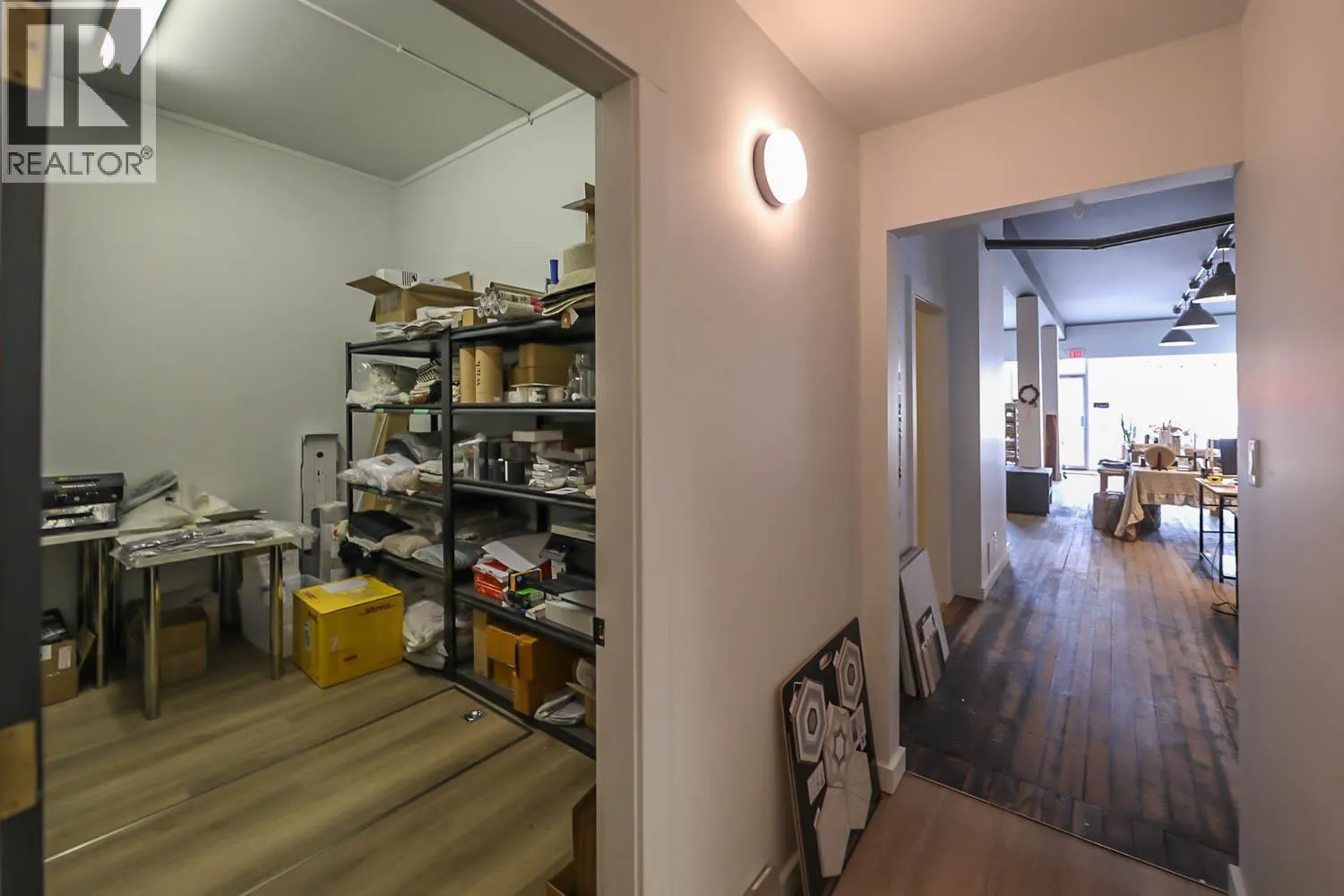 10122/24 MAIN Street