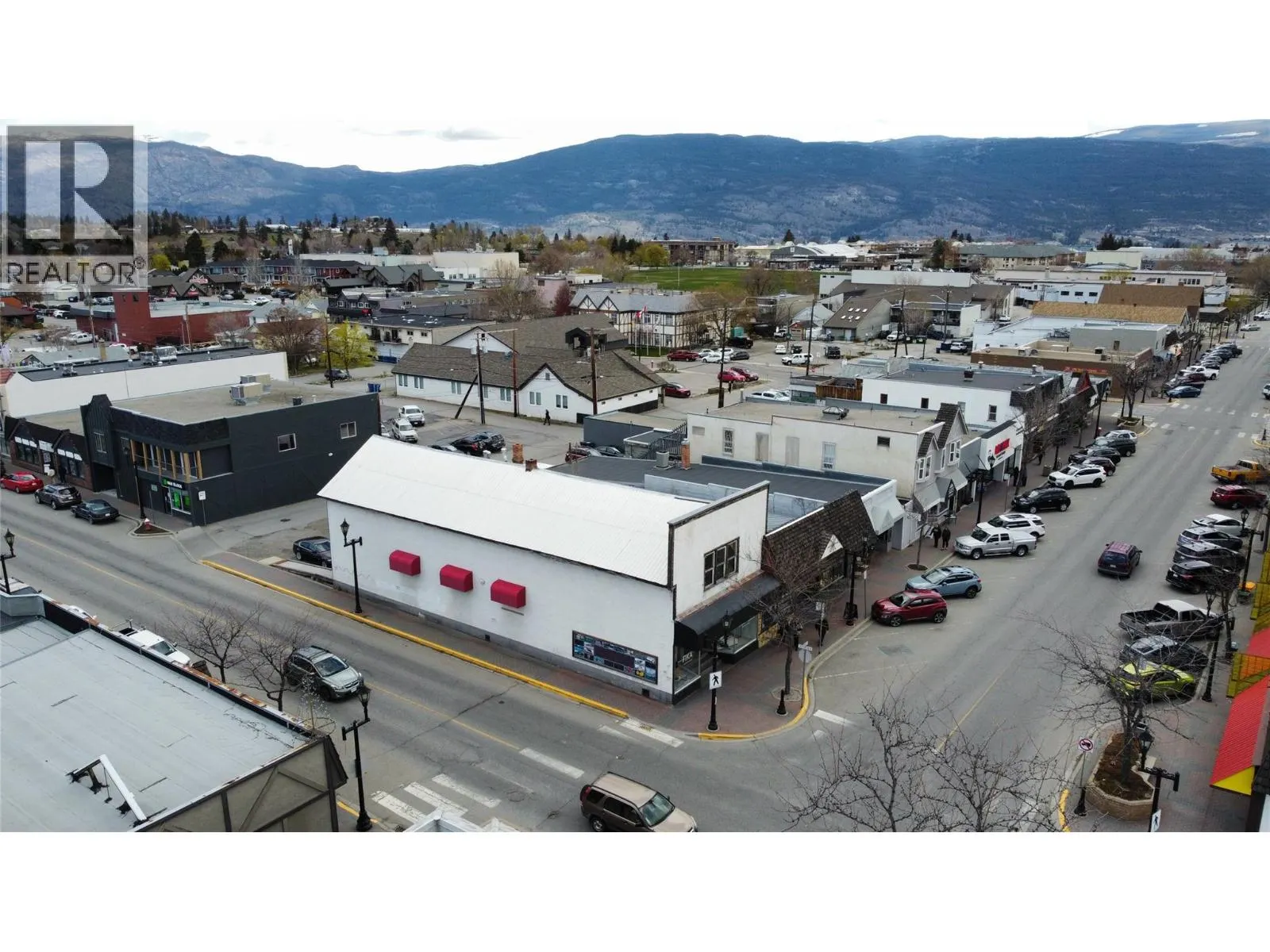 10122/24 MAIN Street
