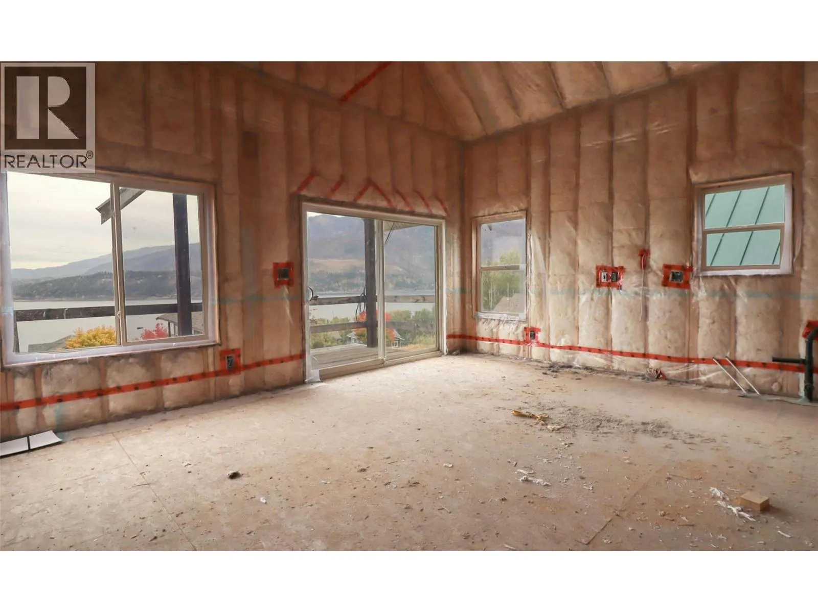 2633 Squilax Anglemont Road Lot# 141