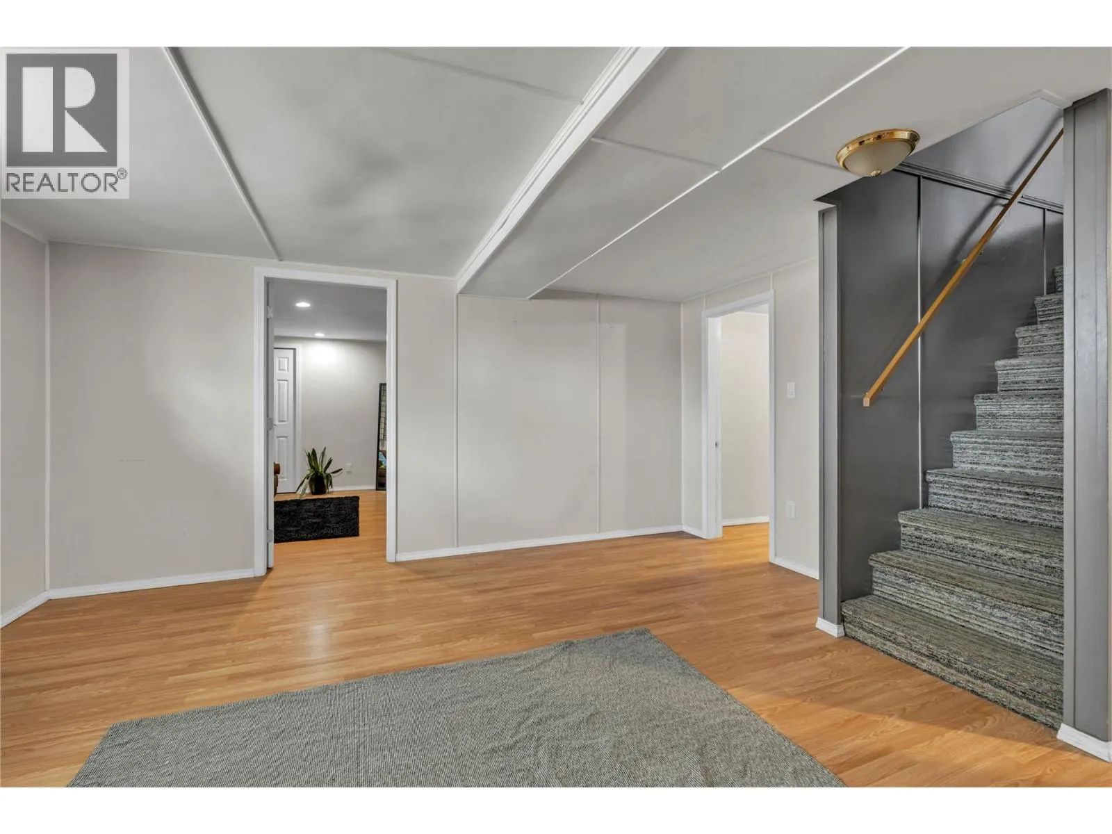 203 MOODY Street