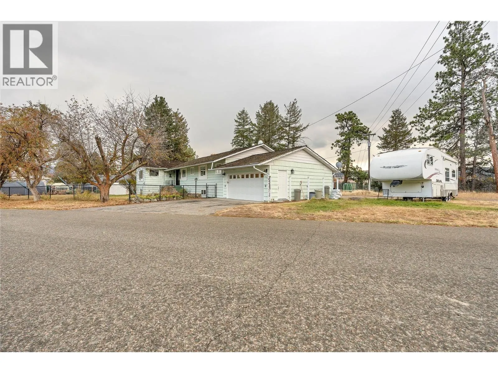 404 Grant Ave