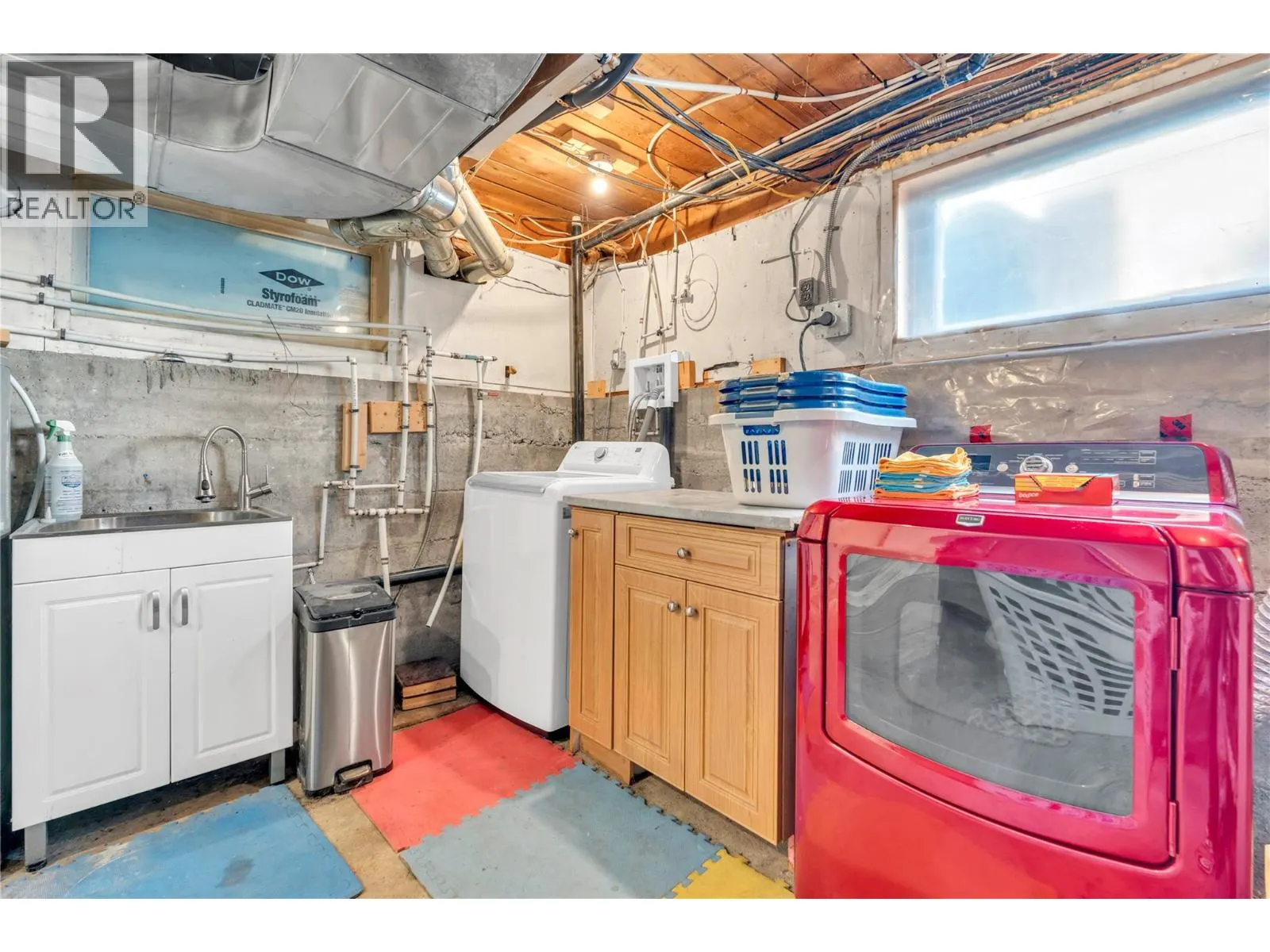 404 Grant Ave