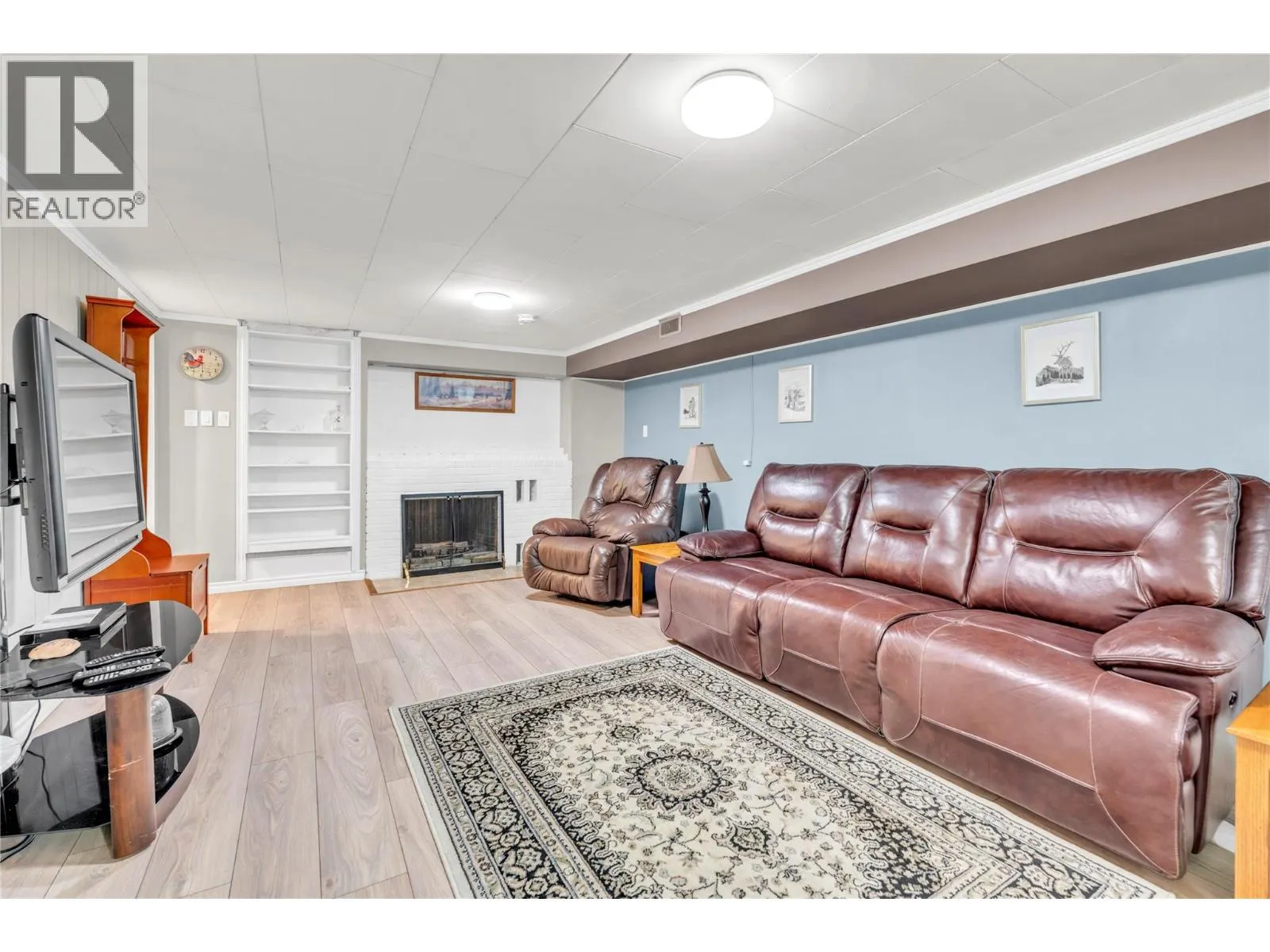 404 Grant Ave