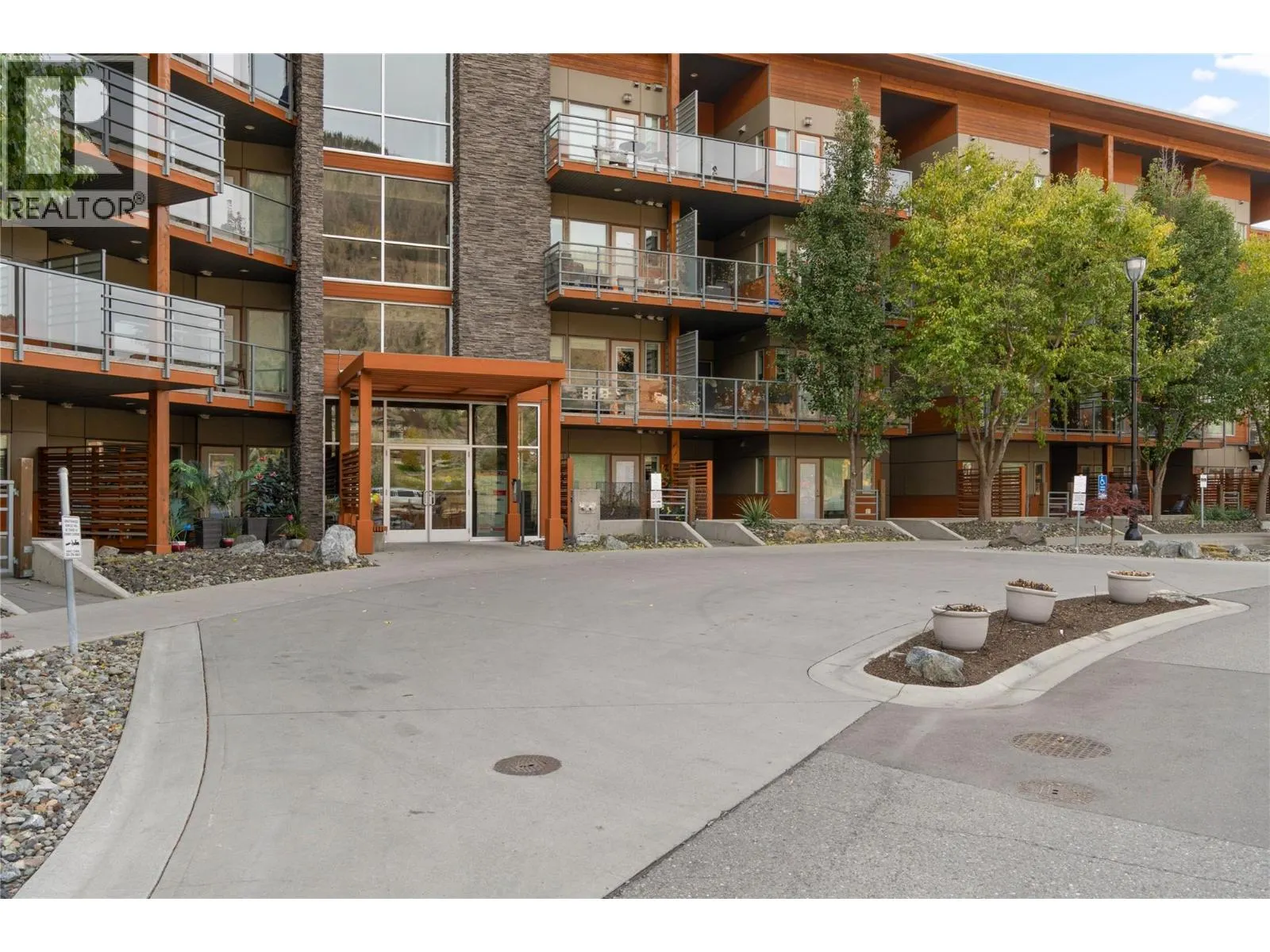 1040 TALASA Court Unit# 3402