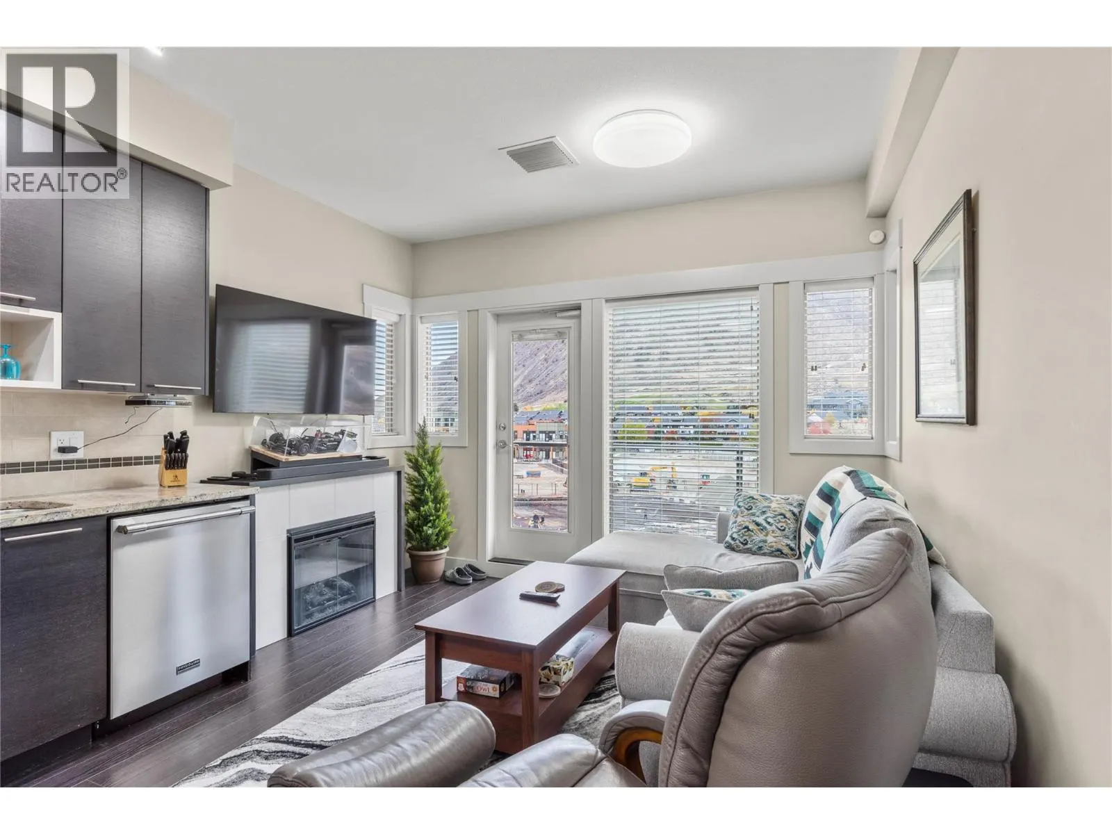 1040 TALASA Court Unit# 3402