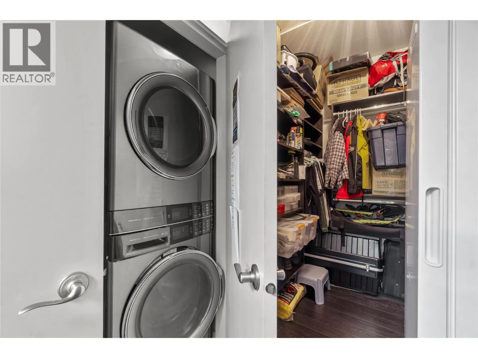 1040 TALASA Court Unit# 3402